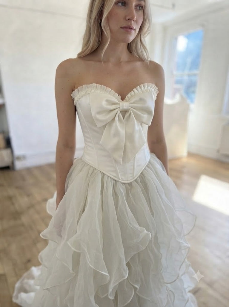 Elegant Ivory Bow Strapless A-line Tiered Tulle Wedding Dress, WD32232