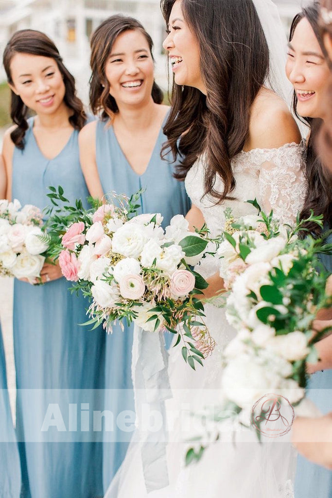 Blue beach 2025 bridesmaid dresses