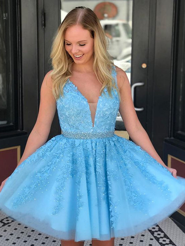 Blue lace sales homecoming dress