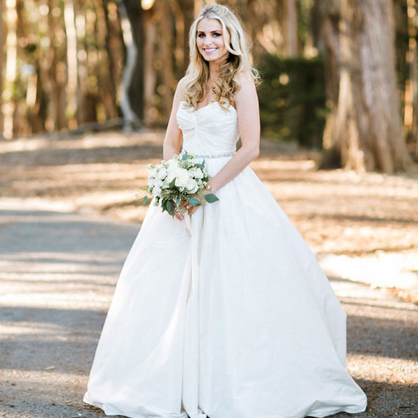 Simple Ivory Satin Sweetheart Strapless Ball Gown Vintage Wedding Dres – AlineBridal