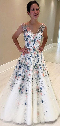 Stunning Floral Beading White V-neck Prom Dresses.PD00216